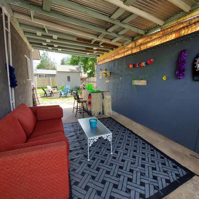 Cheerful 3 Bedroom House. Great Location Колорадо Спрингс Екстериор снимка